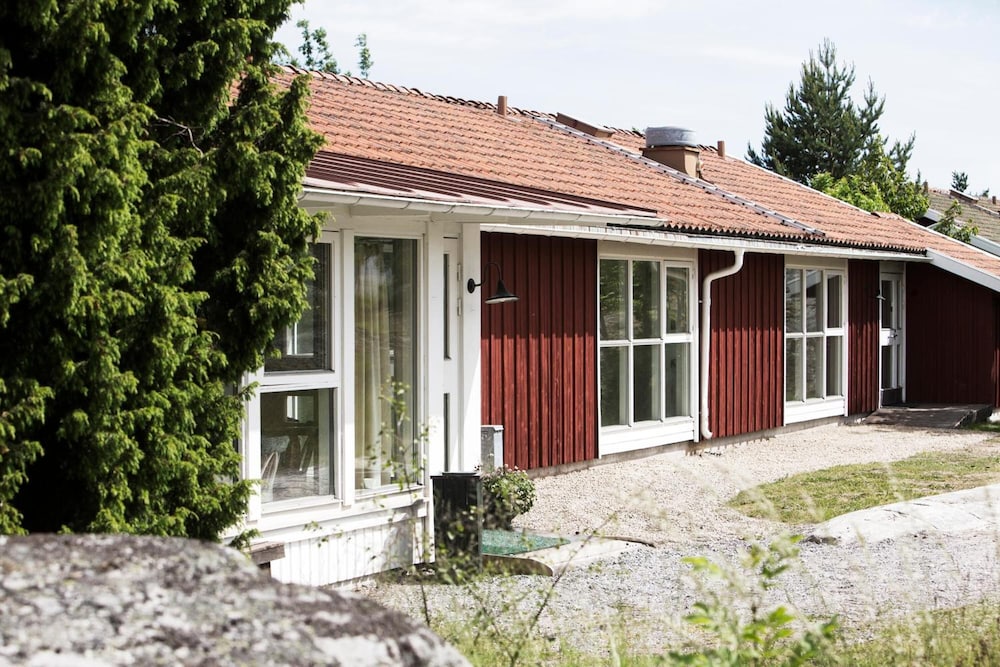 Skeviks Gård 2/50