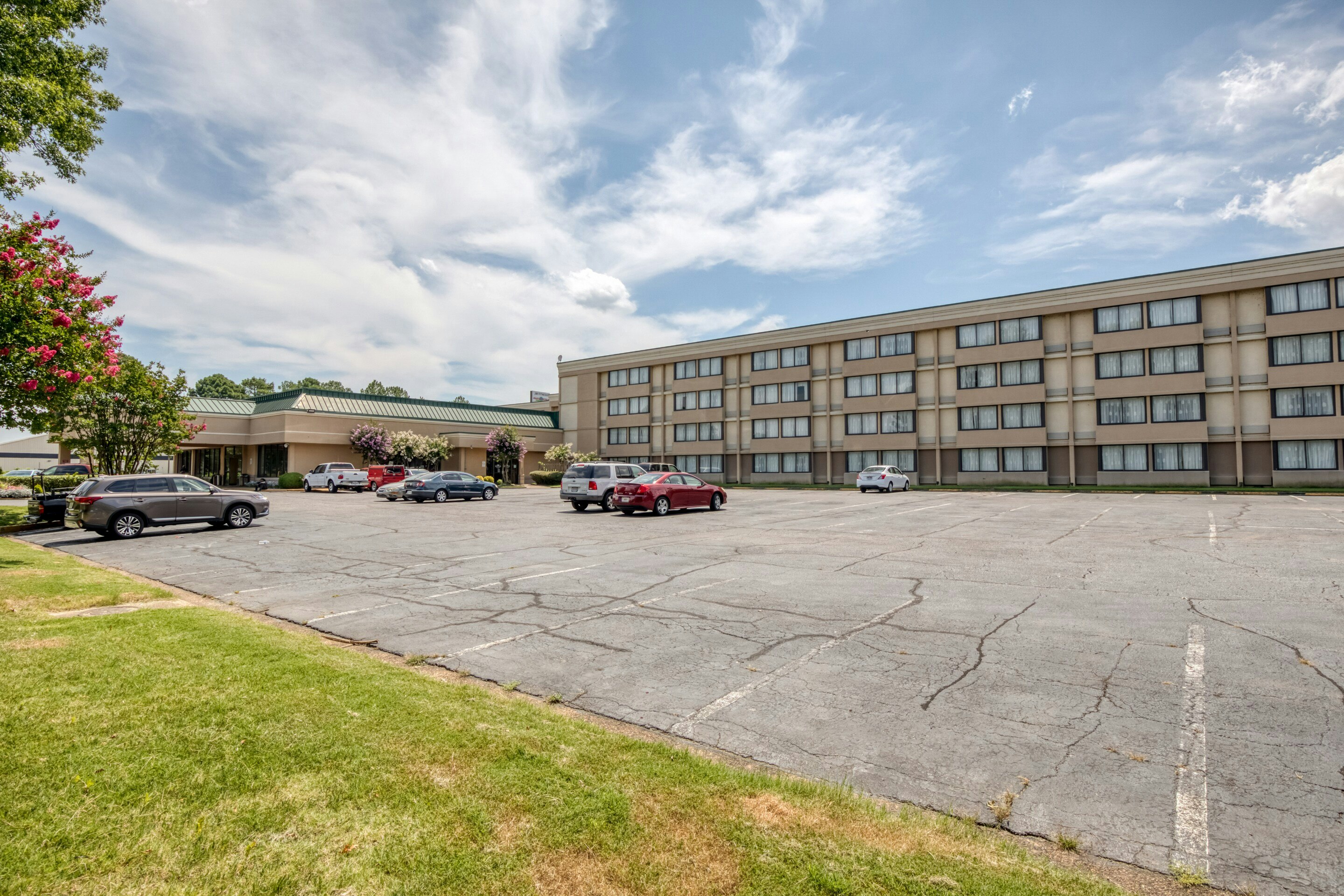 Gardentree Hotels Memphis East near I 40 35/37
