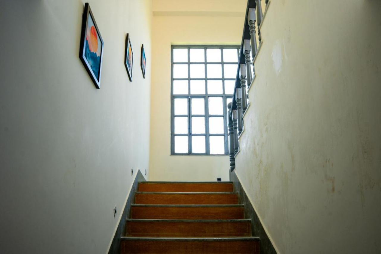 ELIVAAS Raas Stays 4 BHK Retreat with Pvt Pool & Scenic Aravali Views 6/17
