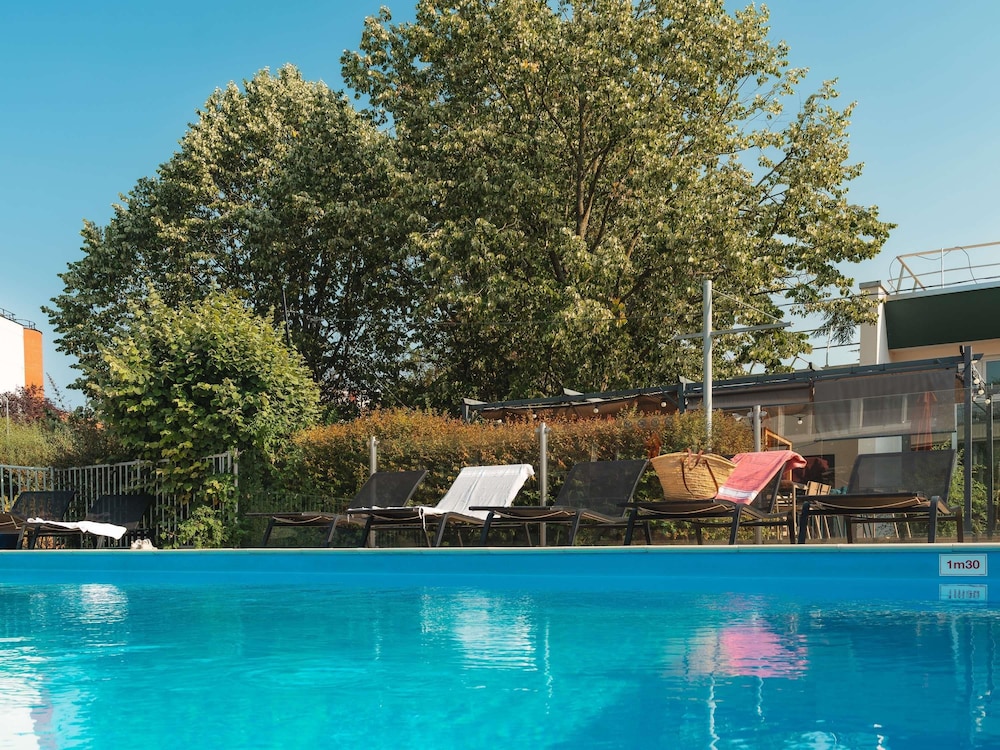 NOVOTEL EVRY COURCOURONNES 45/47