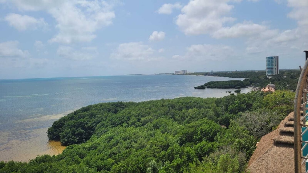 Akuazul Resorts Adults Only 44/50