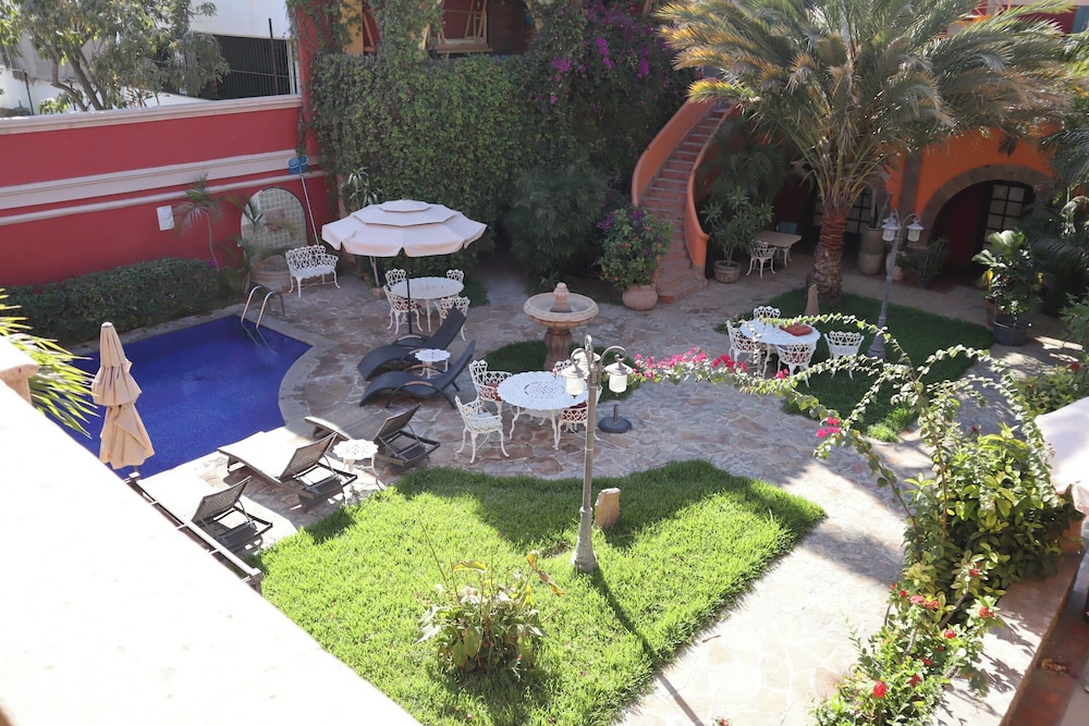 Collection O Casa Bella Hotel Boutique 45/50