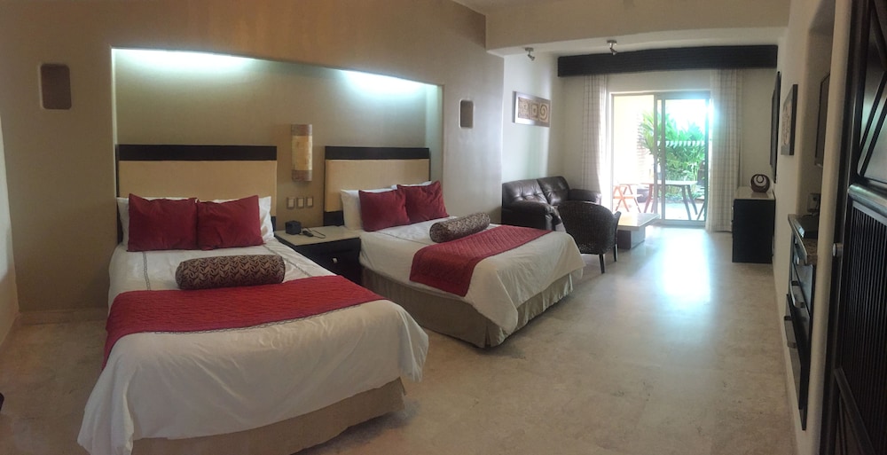 Torrenza Boutique Resort 11/48