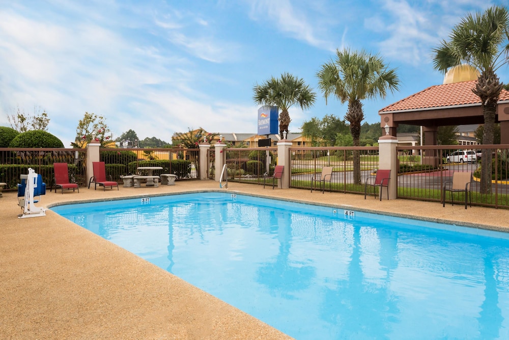 Baymont By Wyndham Mobile/Tillmans Corner 1/36