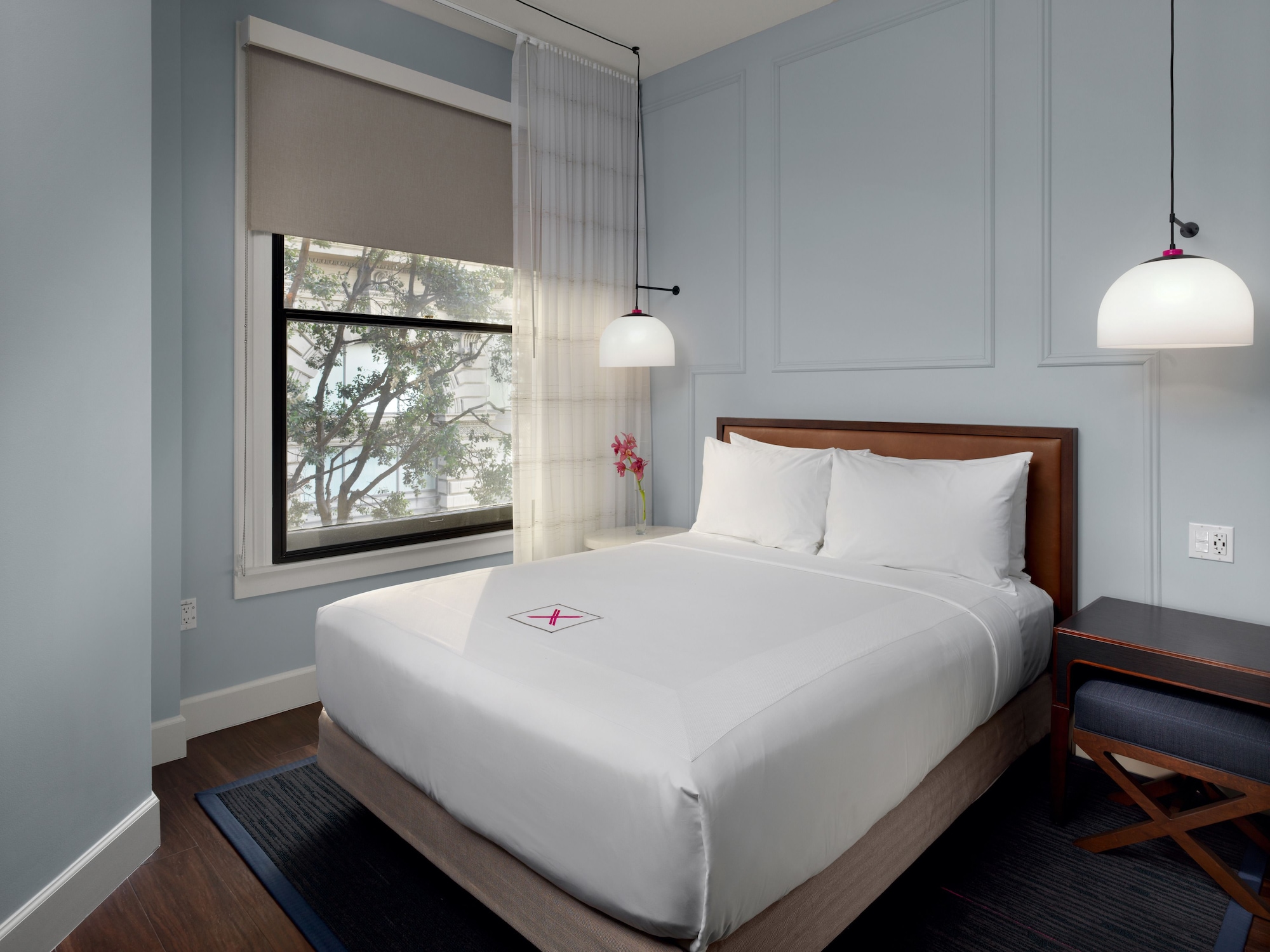 ROOM, QUEEN BED, ACCESSIBLE