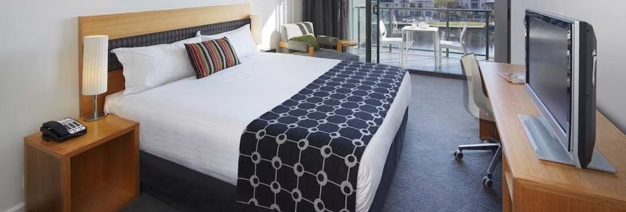 East Perth Suites Hotel 5/14