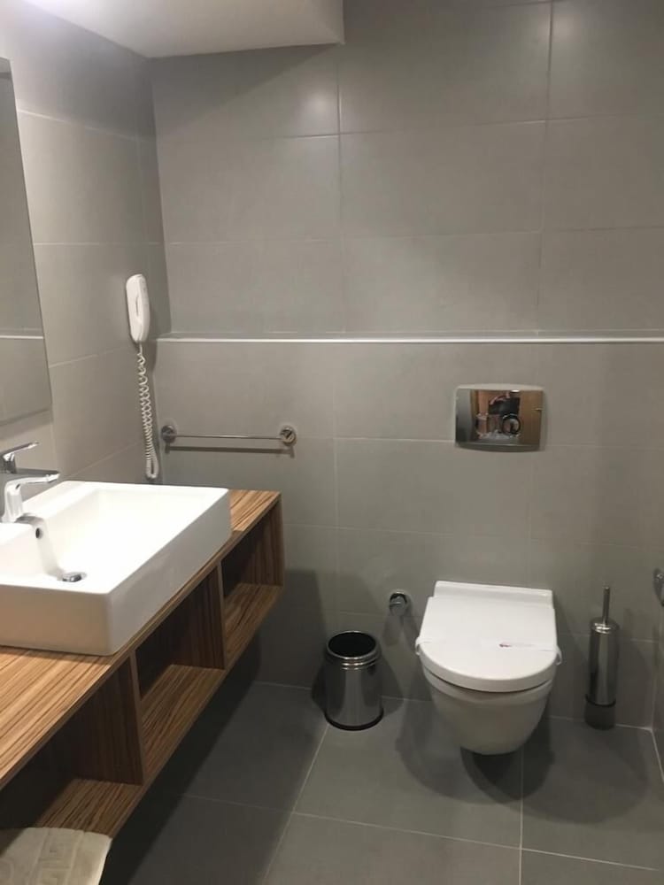 Begonville Hotel 49/50