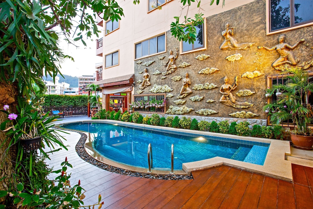 Orchid Garden Hotel 55/64