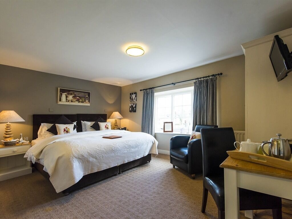 SUPERIOR, TWIN BEDS