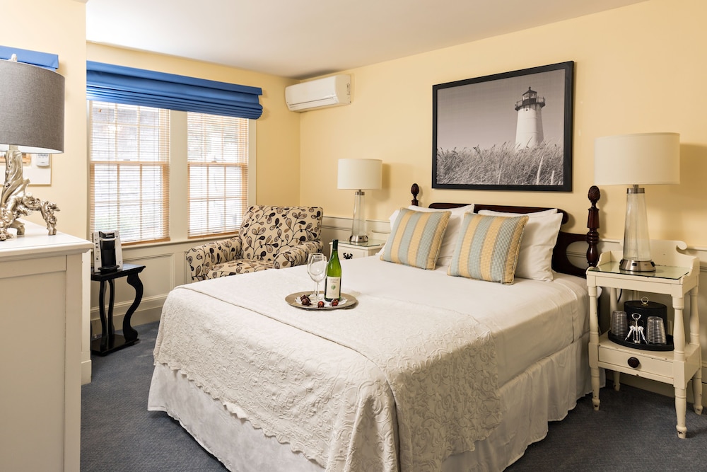 Brass Key Guesthouse - Adults Only 32/67