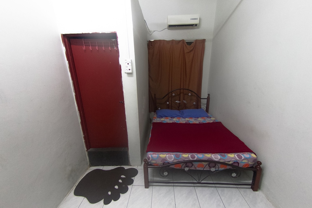 STEP INN GUEST HOUSE 23/31