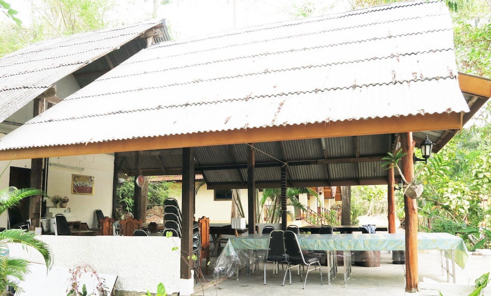 Grand Andaman Resort 3/38