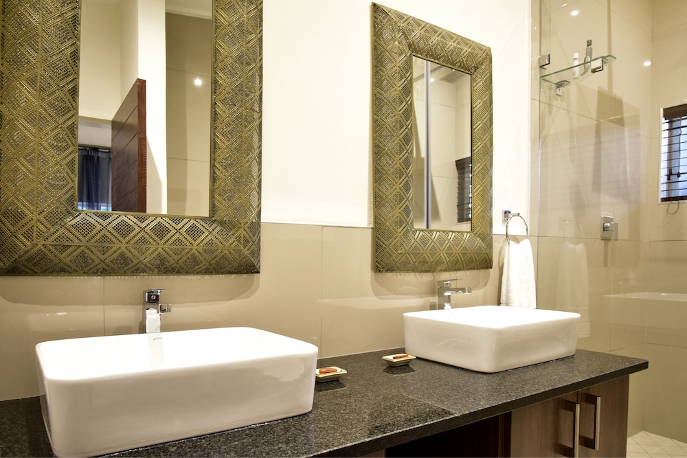 Five O'clock Zen Boutique Guest House 30/33