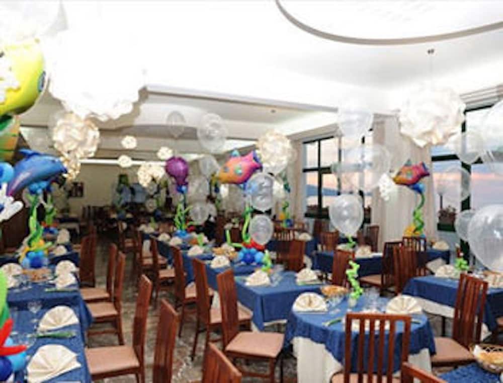 Caposkino Park Hotel 8/16