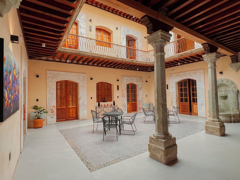 Sauve Casa Boutique 40/49