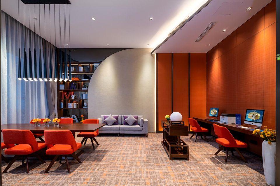 Lize Business District Hampton by Hilton 32/43