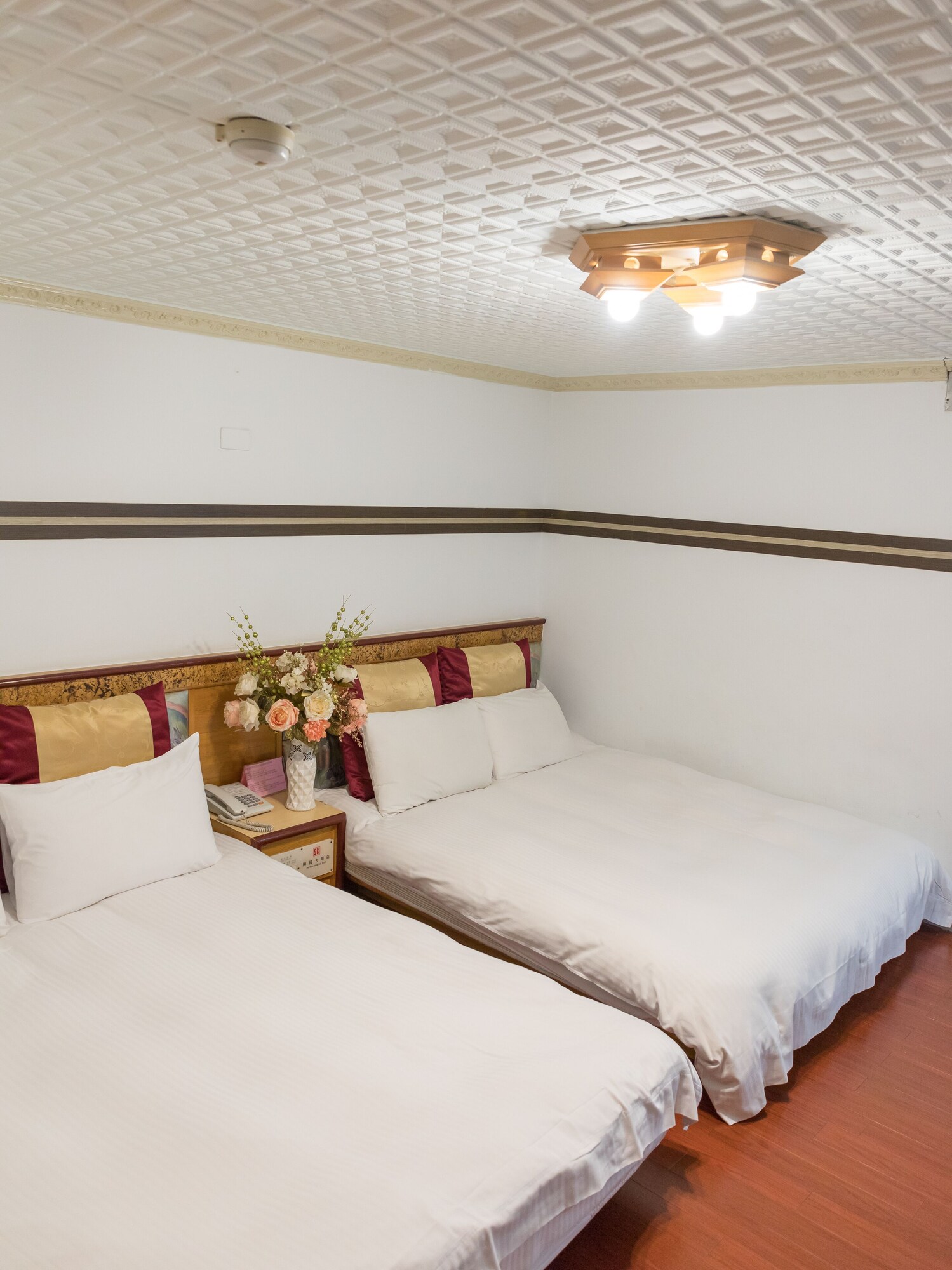 ROOM, TRIPLE