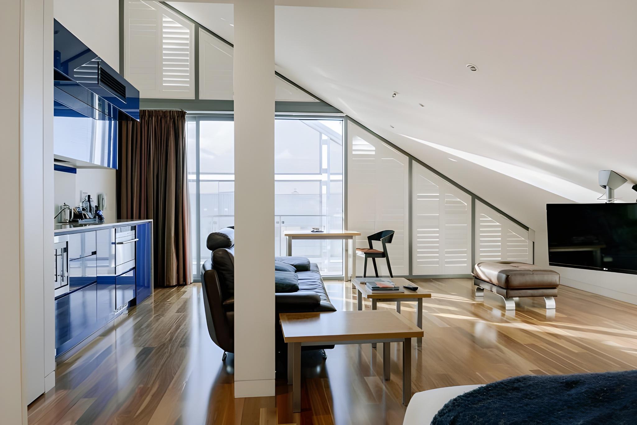 LOFT, PENTHOUSE, SUITE