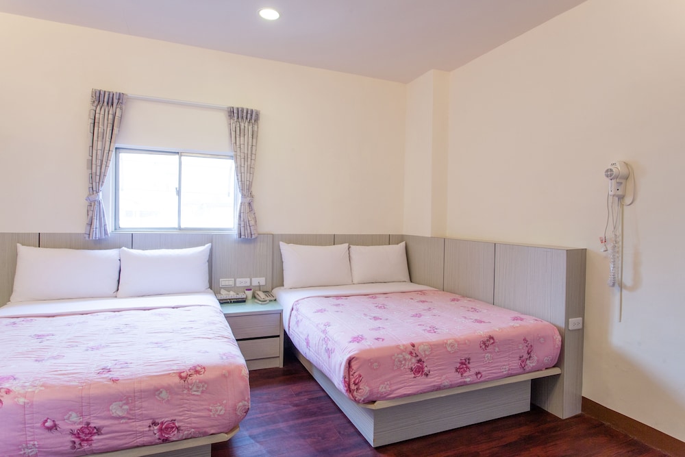 Ruei Gung Business Hotel 20/48