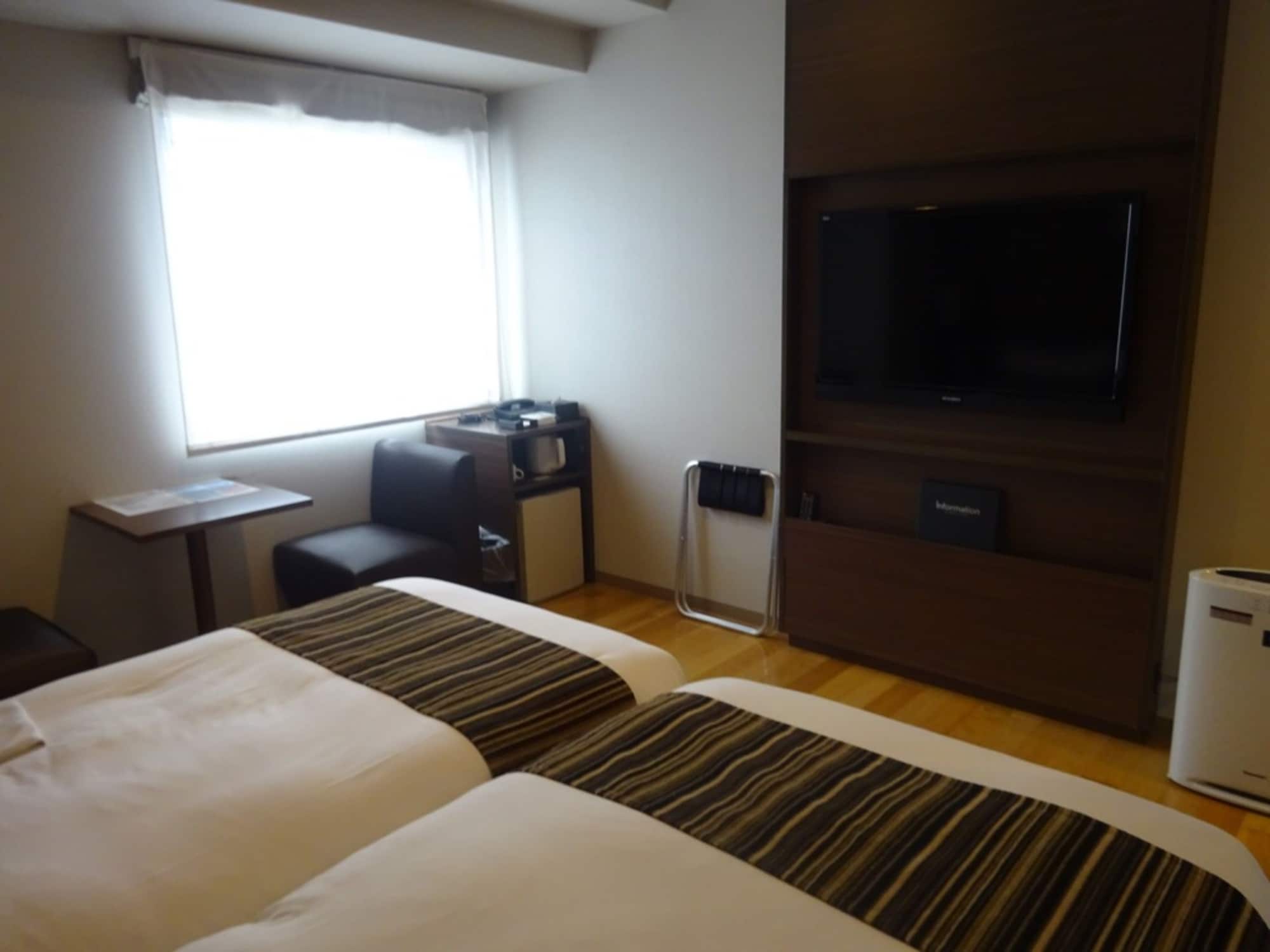 غرفة ركنية بسريرين منفصلين، Jr West Group Via Inn Okayama 7/10