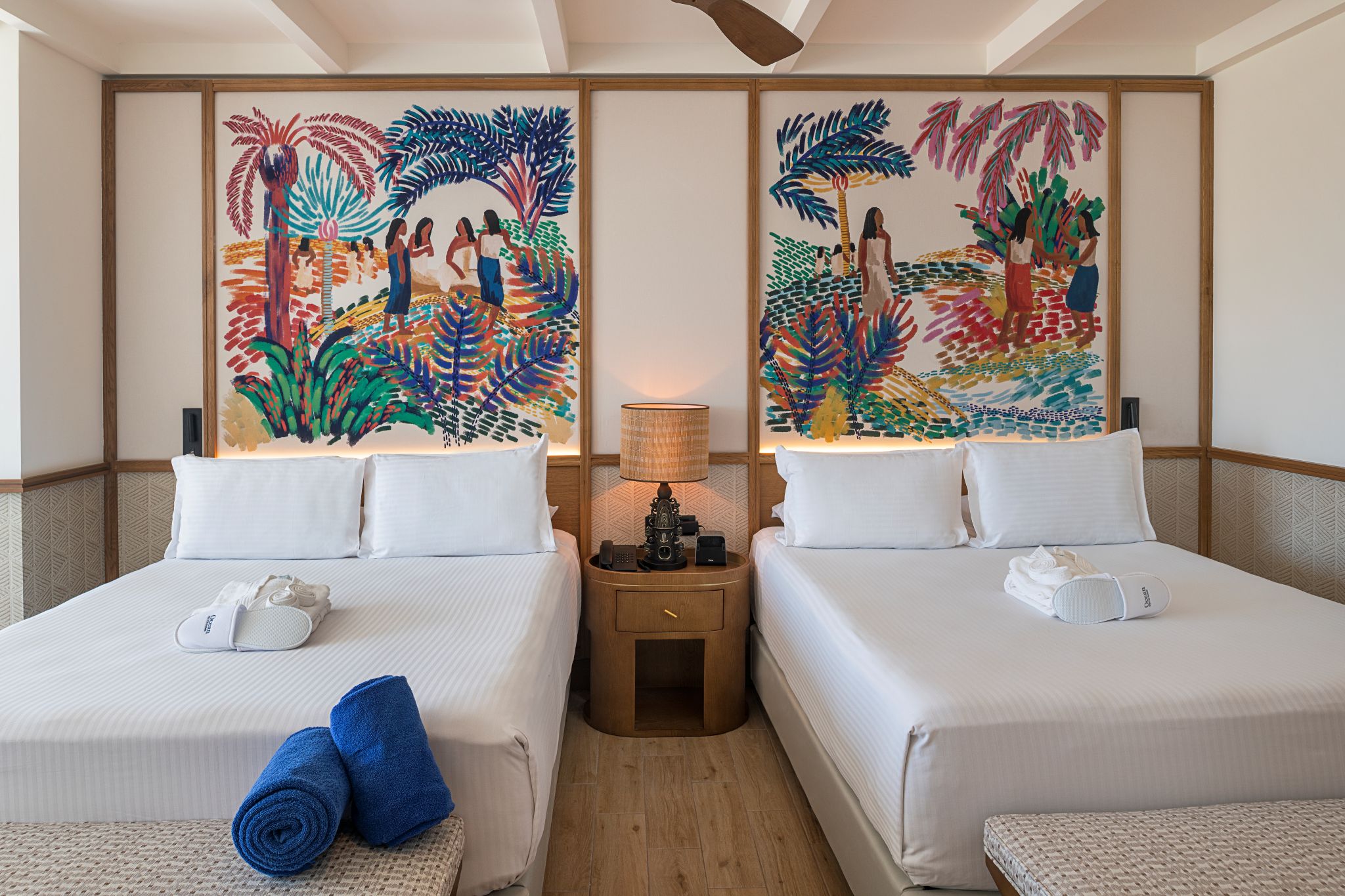 SWIM UP, JUNIOR SUITE, PRIVILEGE
