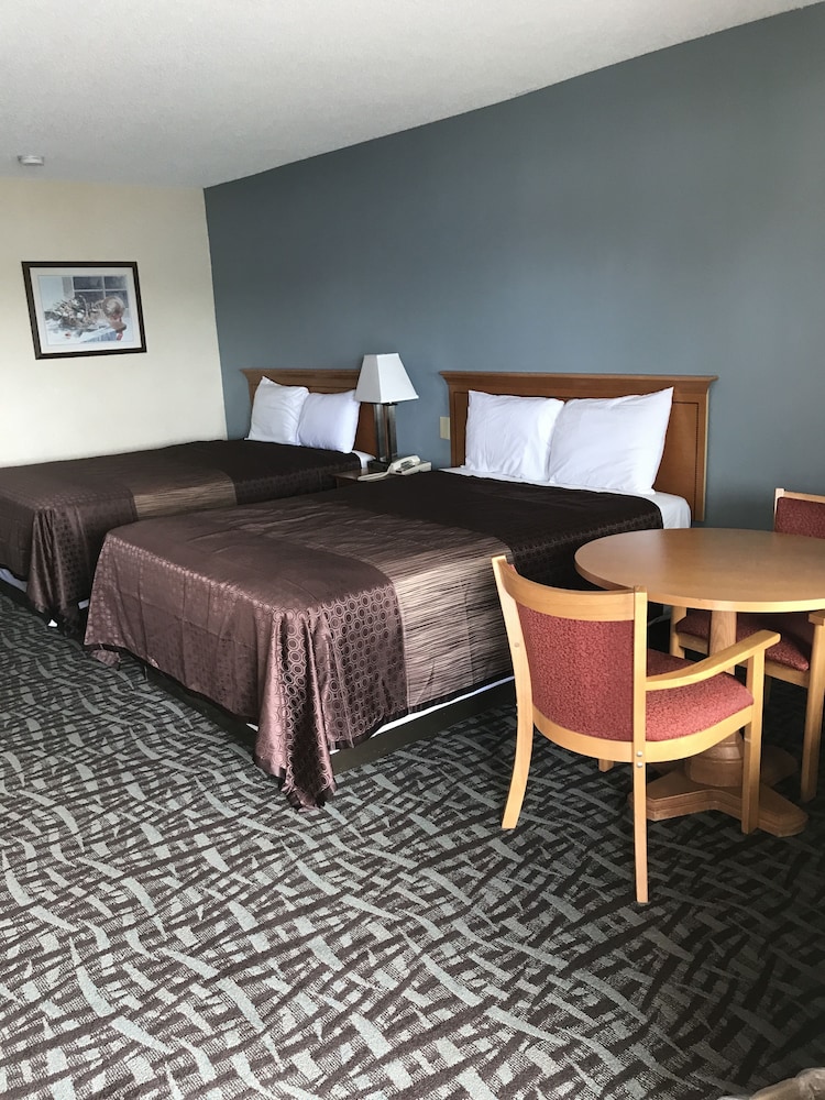 Carolina Inn Suites At Lake Norman 10/34