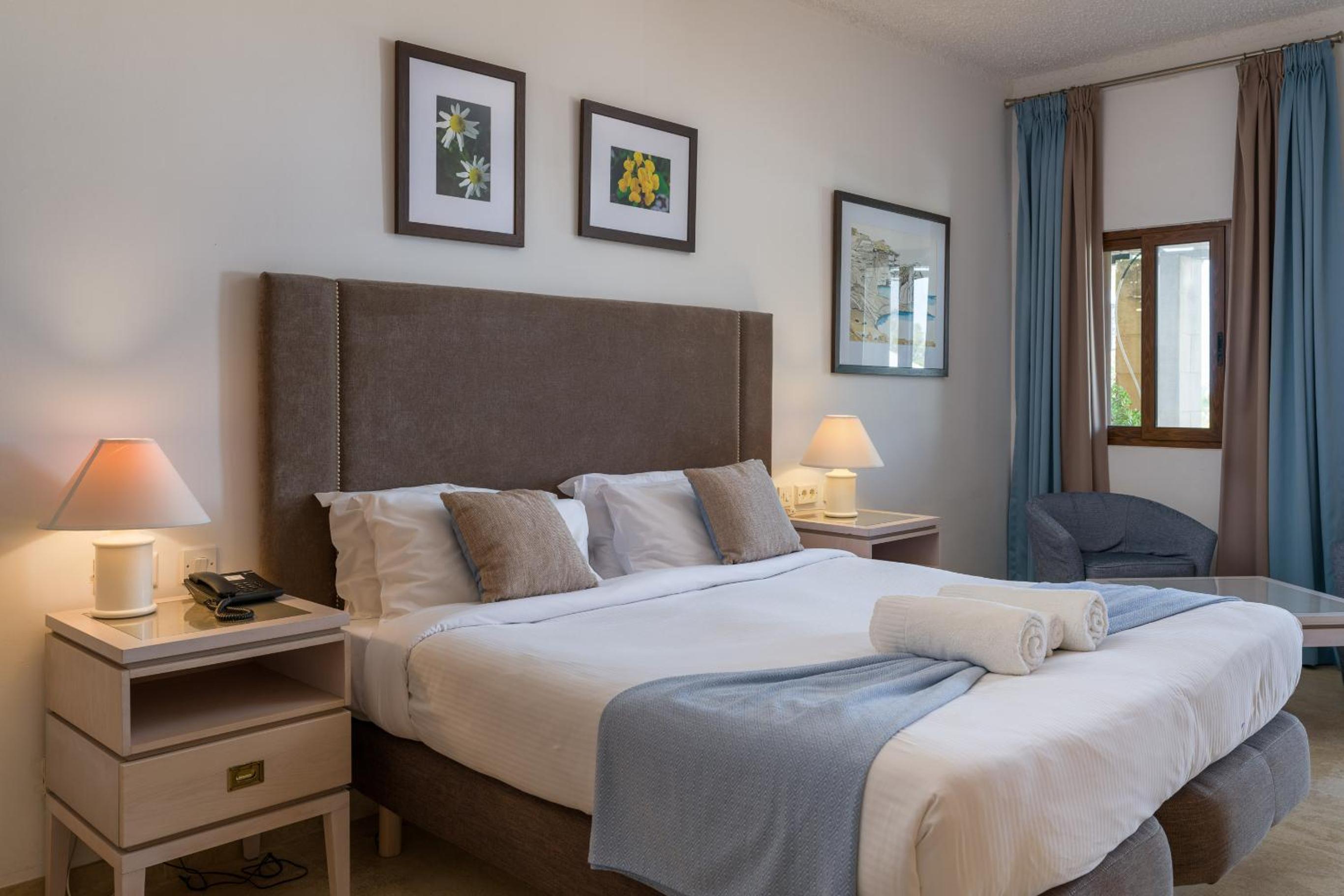 Room, Triple, Double Bed, Hotel Ta Cenc and Spa 8/8