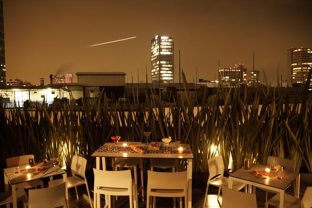 Isaaya Hotel Boutique By Wtc 48/50