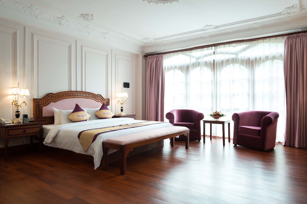 REGENCY ANGKOR HOTEL 25/50