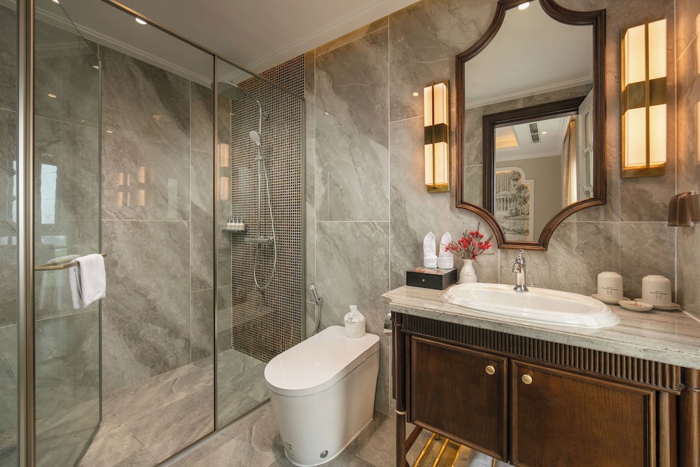 Heritage Hamlong Hotel & Spa 115/115