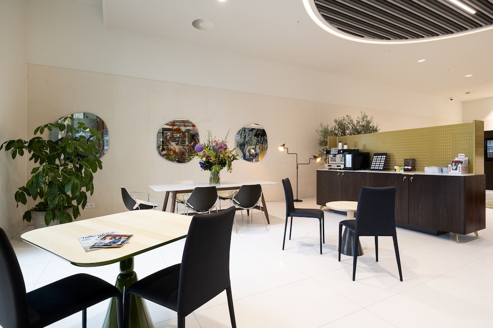 PREMIER SUITES PLUS Amsterdam 33/43