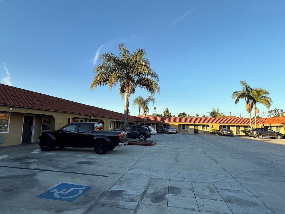 Rocky Inn Motel 29/44