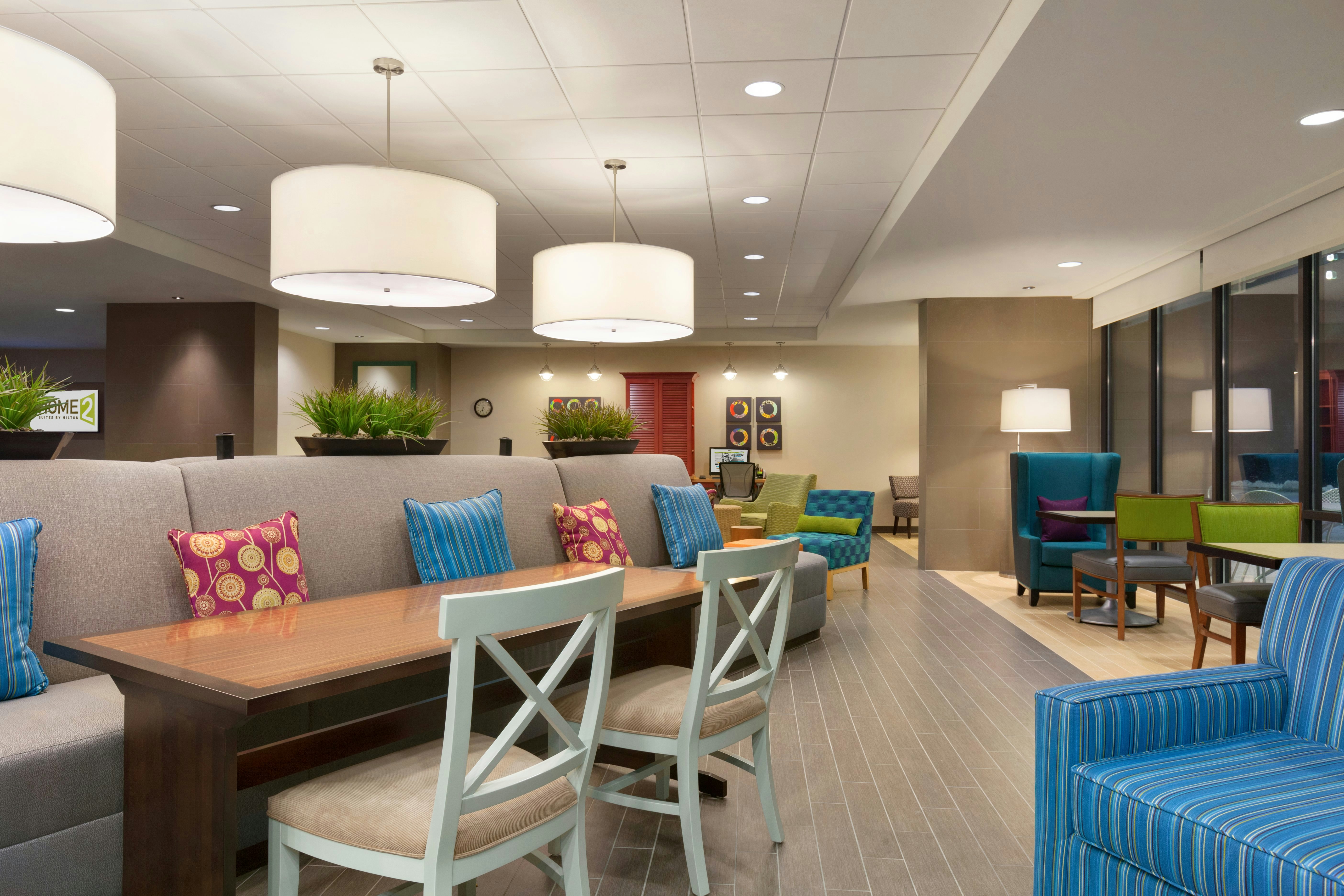 Home2 Suites By Hilton Champaign / Urbana Il 8/13