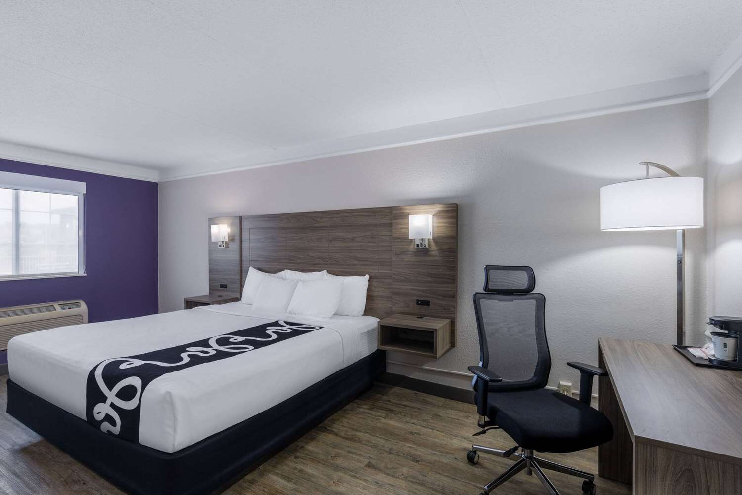 La Quinta Inn Kansas City Lenexa 24/50