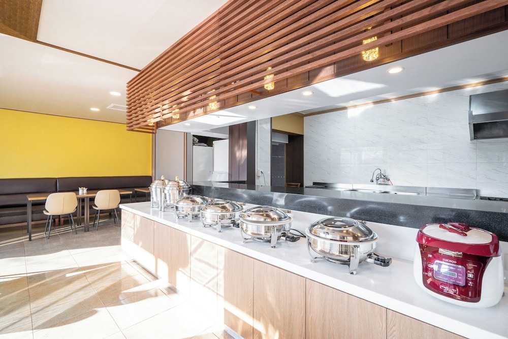 Pearl Business Hotel 42/50
