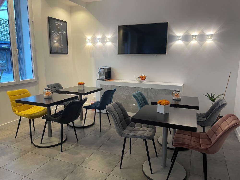HOTEL ANNA LIVIA 43/56