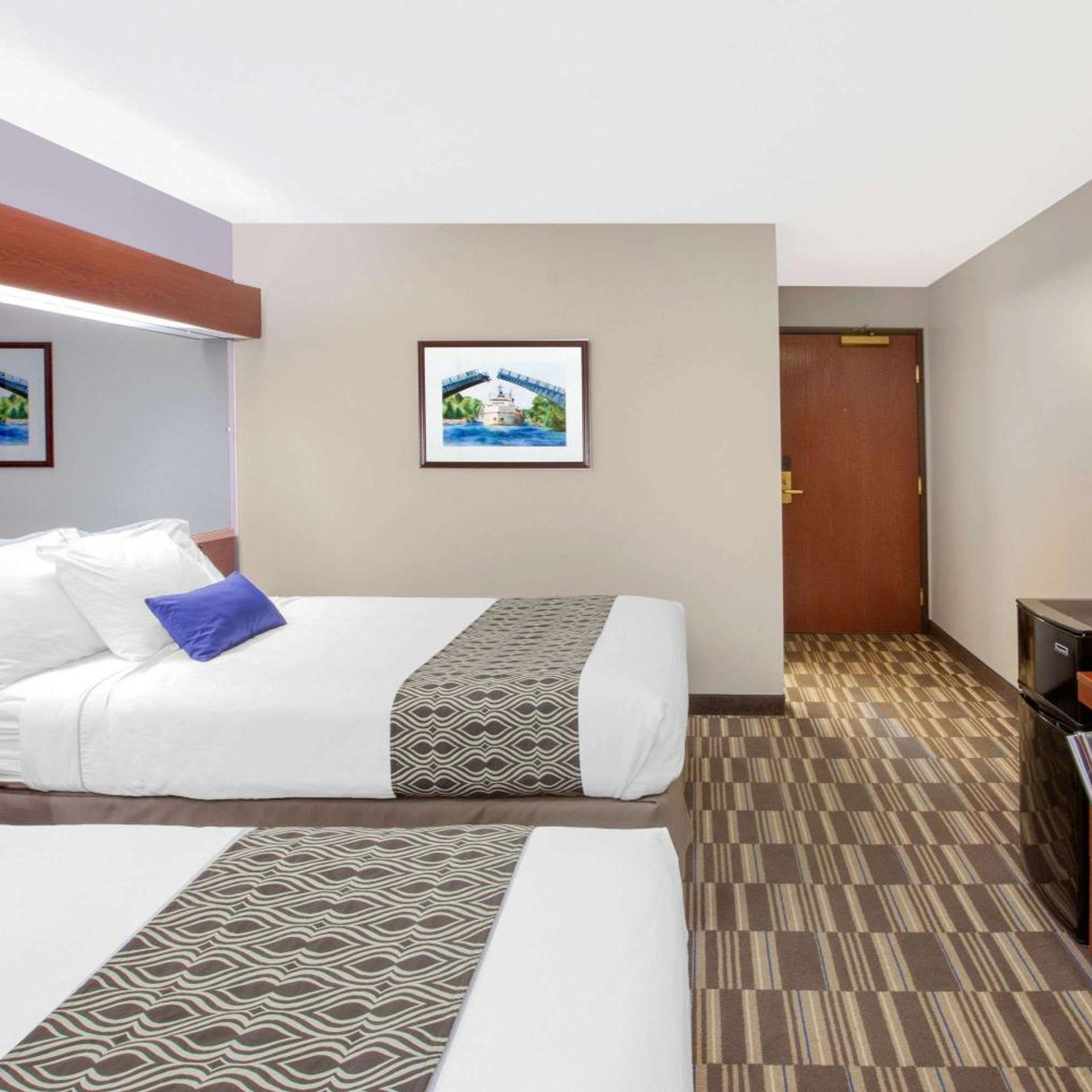 Microtel Inn & Suites by Wyndham Manistee 17/50