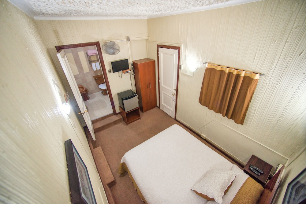 Hotel Sahara Inn 13/37