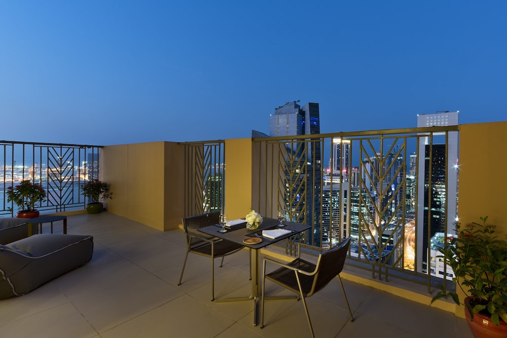 Voco Doha West Bay Suites in DOHA