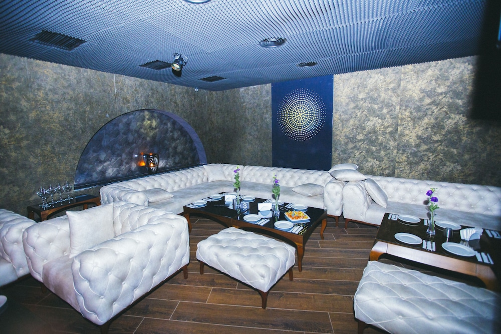 Colosseum Marina Hotel Batumi 47/72