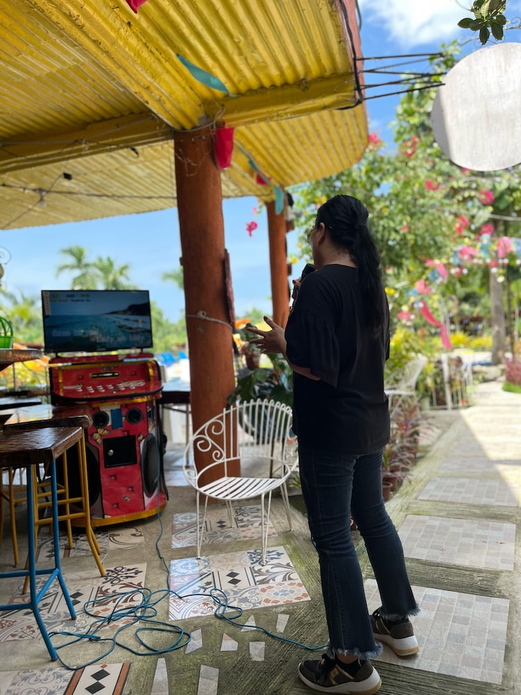 Relaxing Garden Resort 24/50