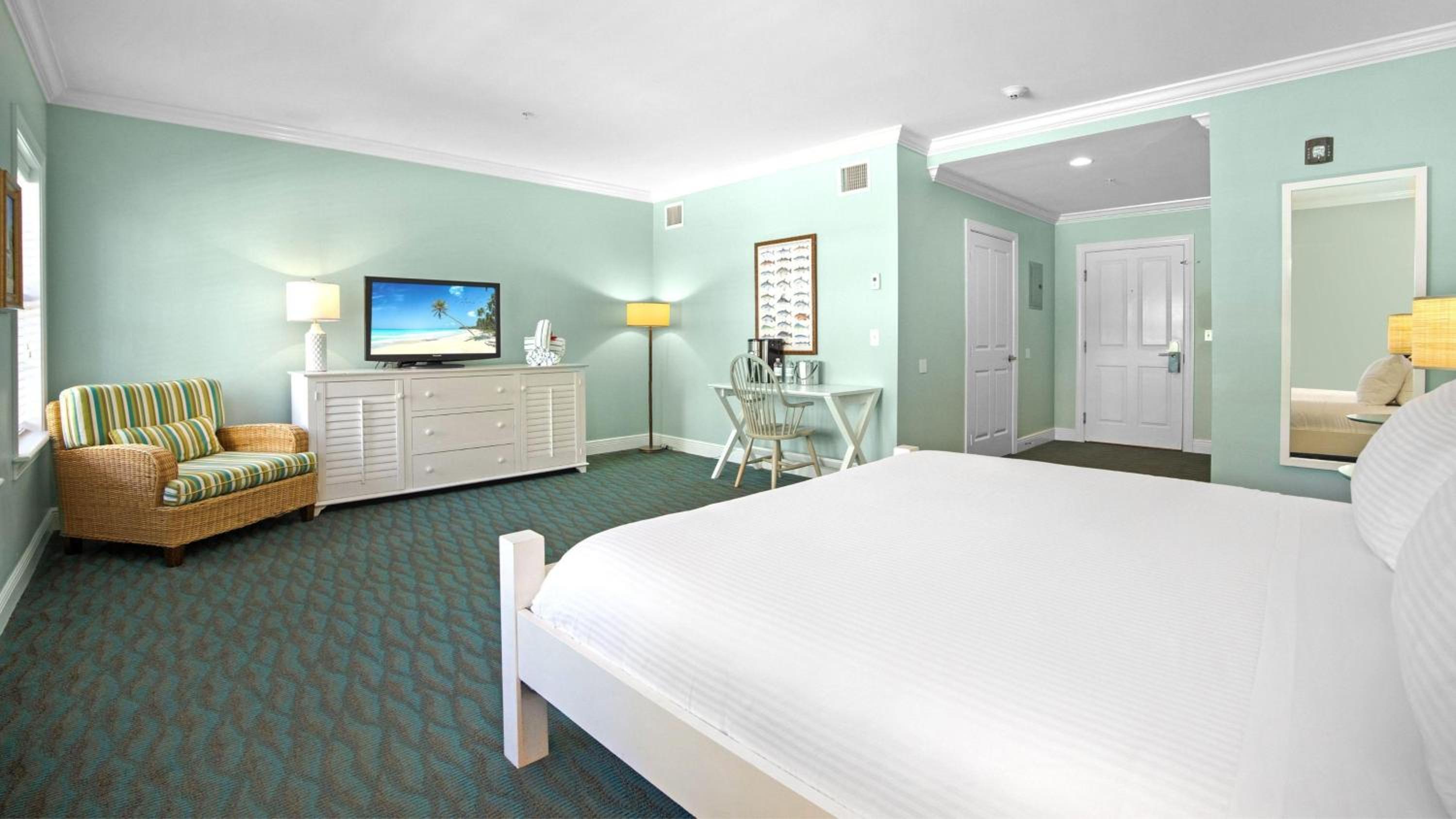 Tropical, Garden, Guest Room, King Bed, Accessible
