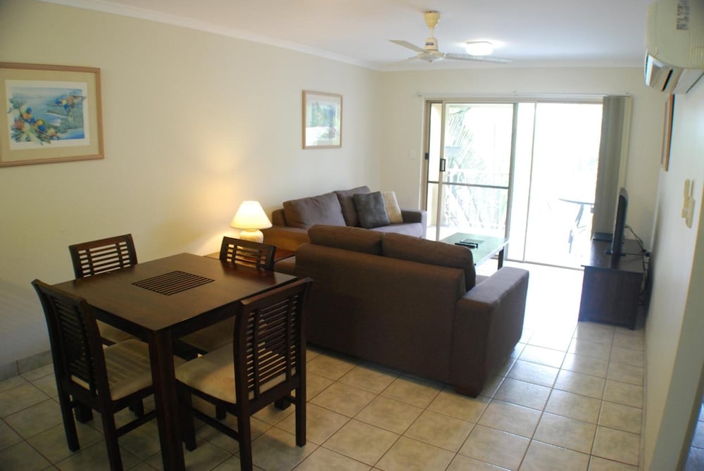 PORT DOUGLAS SANDS RESORT 27/62