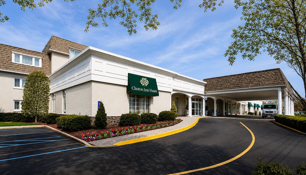 Clinton Inn Hotel Event Center 30/30
