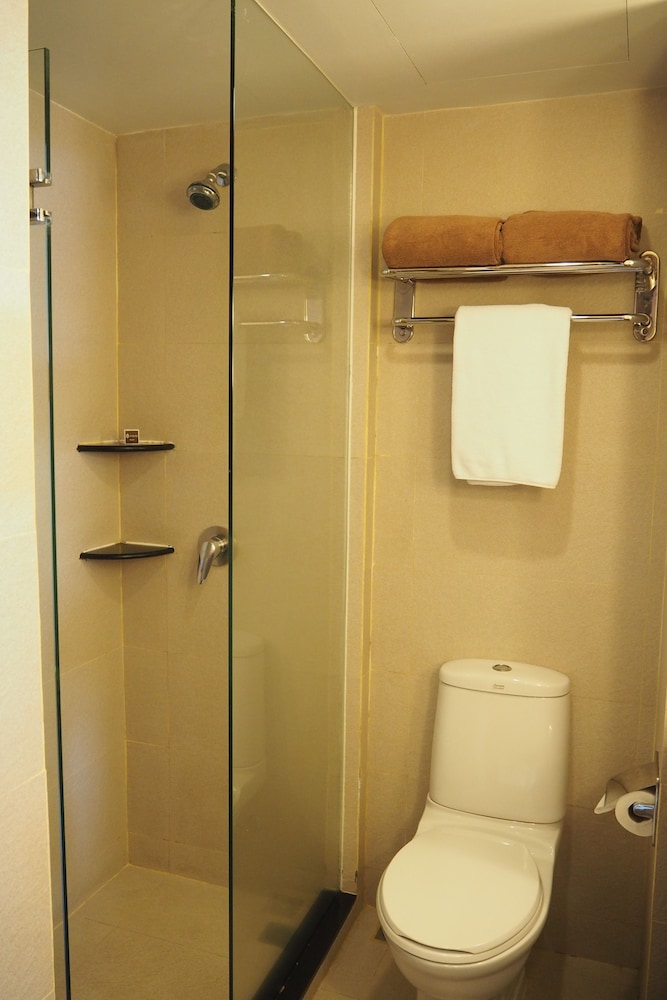 Woodlands Hotel And Resort 19/65