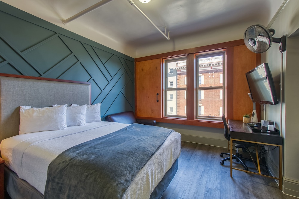 Ram s Hotel 20/50
