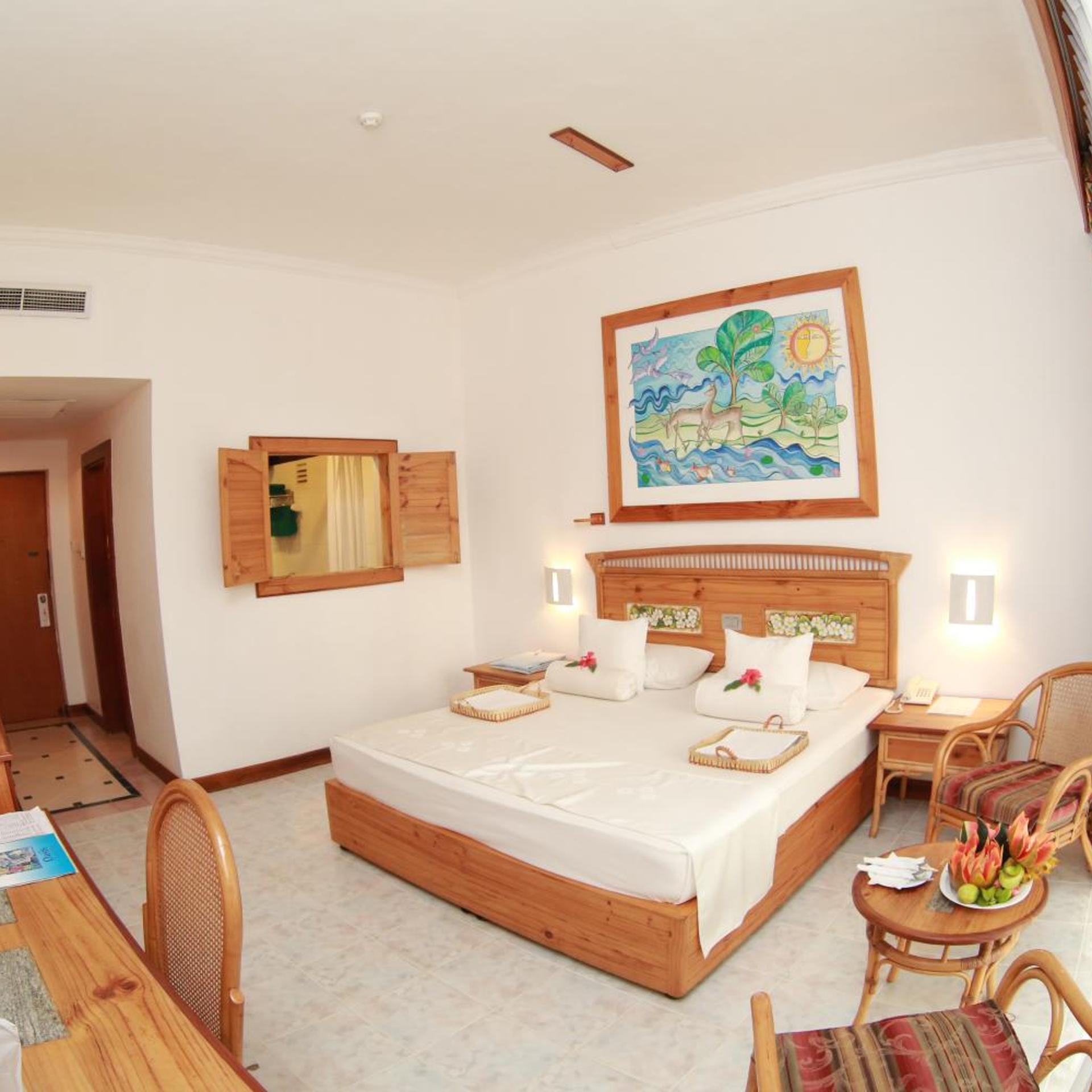 The Oasis Hotel 10/43