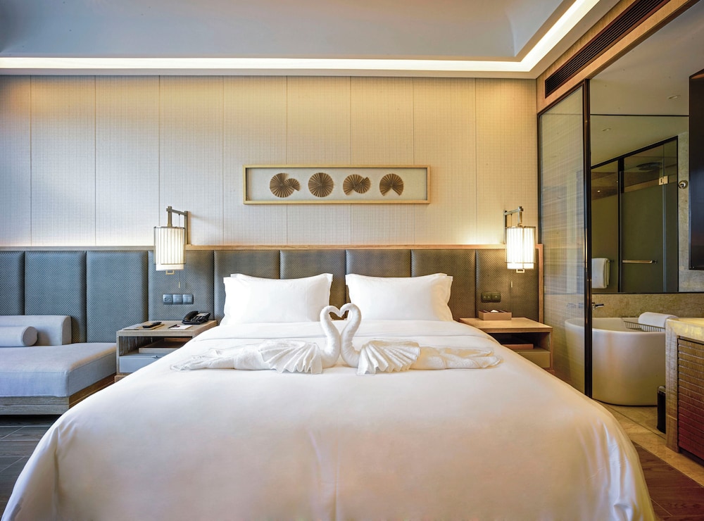 HARMAN HOTEL SANYA 7/50