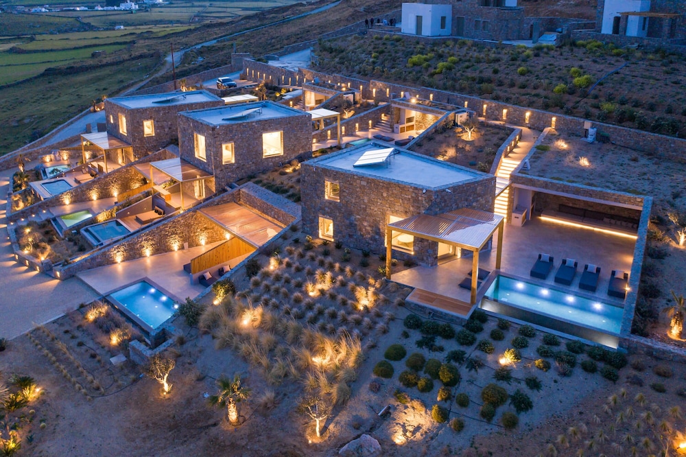 Panormos Bay Suites 4/48