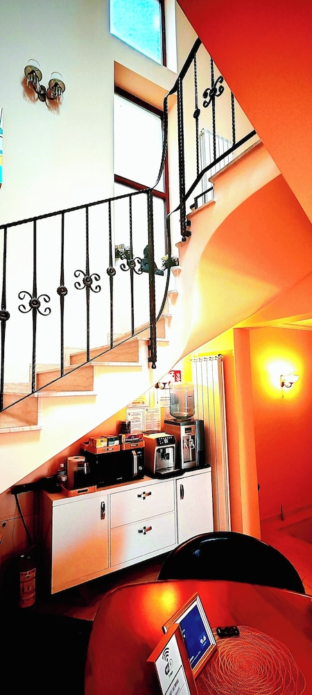Bucur 9 26/33